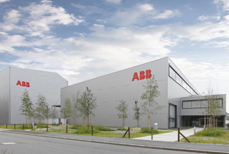 Группа ABB успешно испытала первые прототипы трансформаторных и линейных вводов Группа ABB успешно испытала первые прототипы трансформаторных и линейных вводов