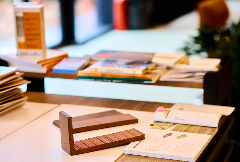 Каталоги материалов и образцы Каталоги материалов и образцы