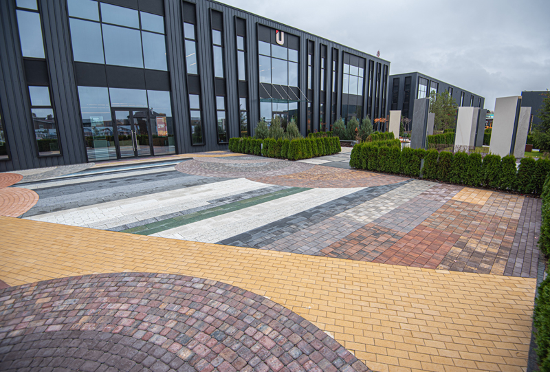 Скидка 5% на тротуарную плитку и брусчатку с хранением до весны!