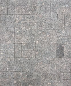 Брусчатка гранитная Ала-Носкуа пиленая термообработанная 200х100х50 мм – купить в Москве