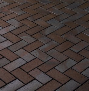 Брусчатка клинкерная Vandersanden Premium Oberlausitz Bautzen dark brown-blue multi coloured полный прокрас 200х100х45 мм – купить в Москве