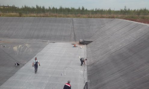 Мембрана для водоемов Carlisle SynTec PondLiner GeoEPDM, цвет: черный, в рулонах (толщина 1,02мм, размер: 3,05х30,48м, 92,964м2), арт.300268 рис 5