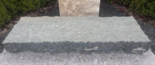 Плита гранитная Сопка Бунтина рубленая по периметру 1200х300х150 мм рис 2