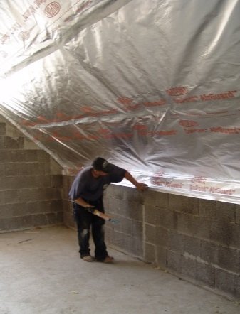 Пароизоляция Tyvek AirGuard Reflective 50м.х1500мм.х0,25мм. рис 3