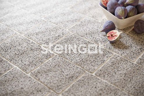 Тротуарная плитка Steingot Премиум Старый город bianco nero частичный прокрас 240/200/160х160х60 мм рис 1